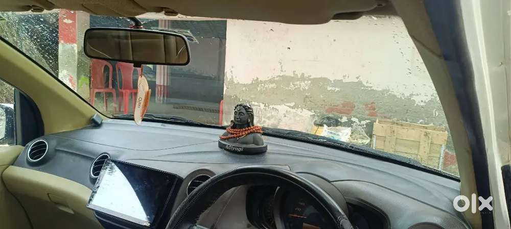 Honda Amaze V Petrol 2014