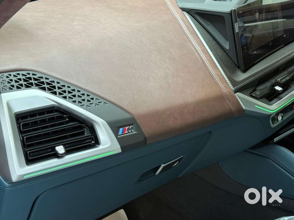 Bmw Xm Plug-in Hybrid, 2025, Petrol
