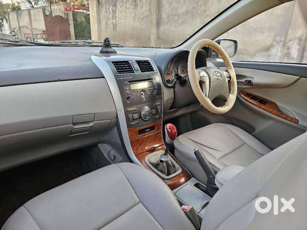 Toyota Corolla Altis 1.8 G Cng, 2010, Cng & Hybrids