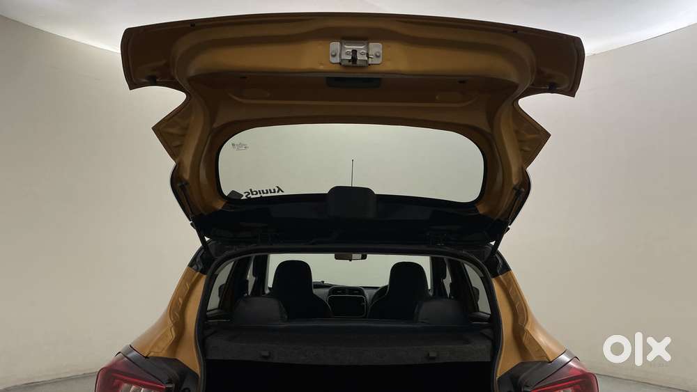 Renault Kwid 1.0 Climber (o) Dual Tone, 2023, Petrol