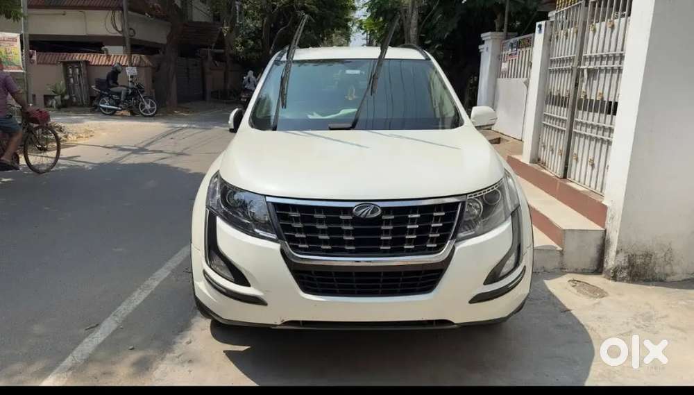 Xuv 500 , W7 At Company Serviced