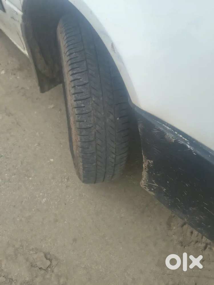Maruti Suzuki Esteem Lpg 1998