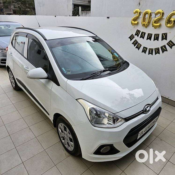 Hyundai Grand I10 2013-2016 Sportz, 2015, Petrol