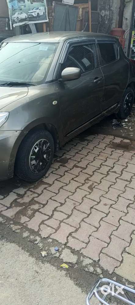 Maruti Suzuki Swift 2019 Petrol 75000 Km Driven