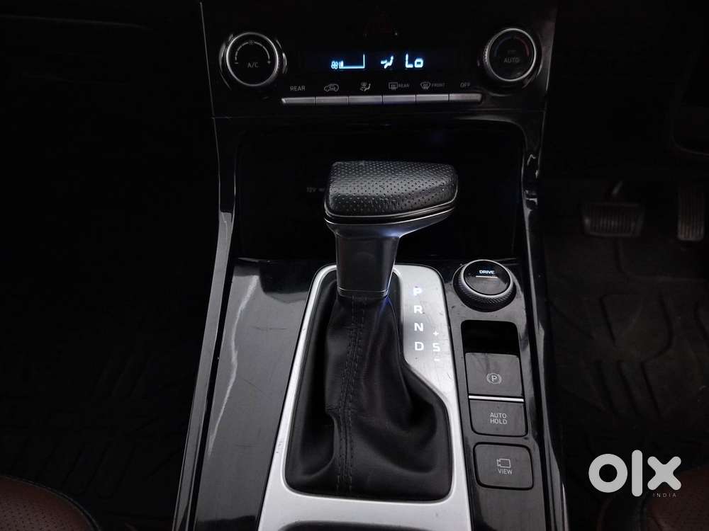 Hyundai Alcazar 2.0 Platinum (o) Petrol At 6 Str, 2021, Petrol