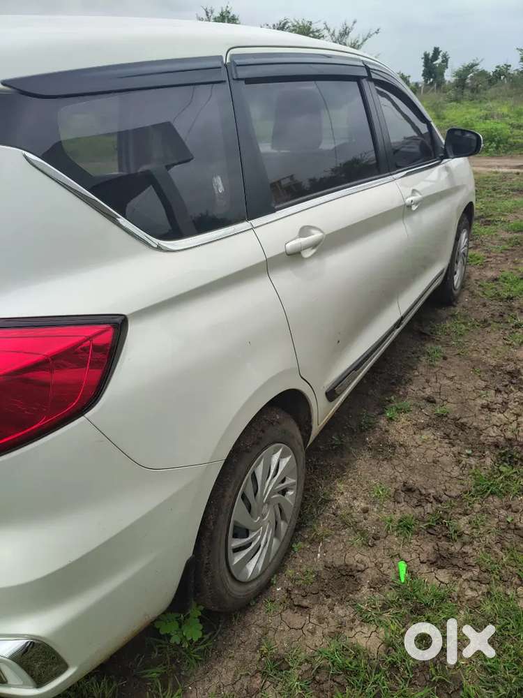 Maruti Suzuki Ertiga 2024 Vxi Petrol