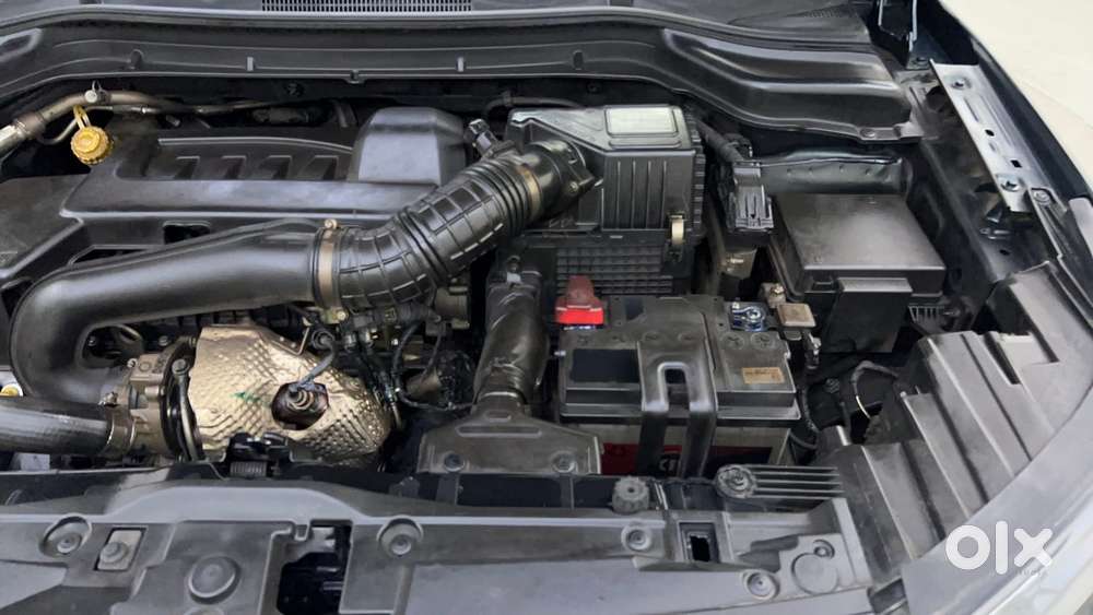 Mahindra Xuv300 W8 (o) 1.5 Diesel Amt, 2023, Diesel