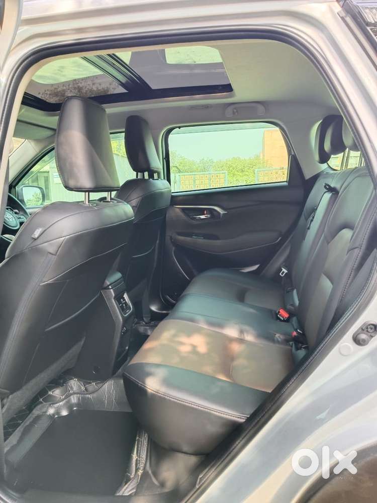 Toyota Urban Cruiser Hyryder 1.5 V Hybrid, 2022, Petrol