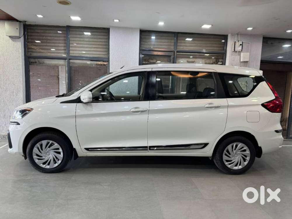 Maruti Suzuki Ertiga Vxi Shvs, 2023, Petrol