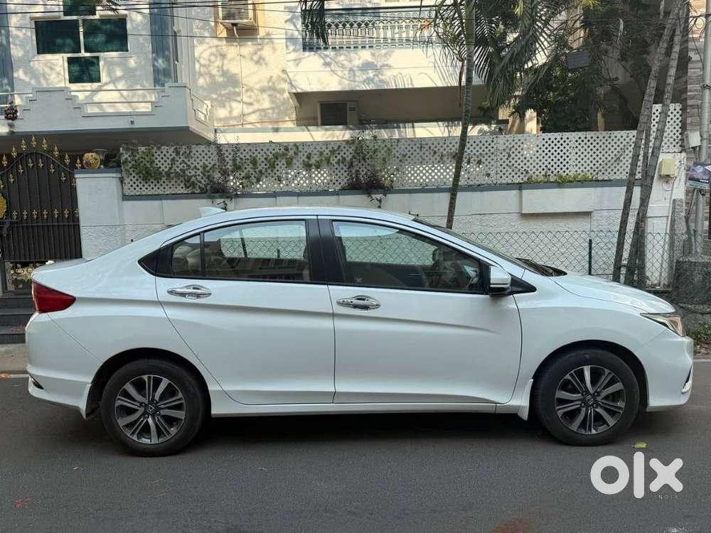 Honda City I-vtec V, 2018, Petrol