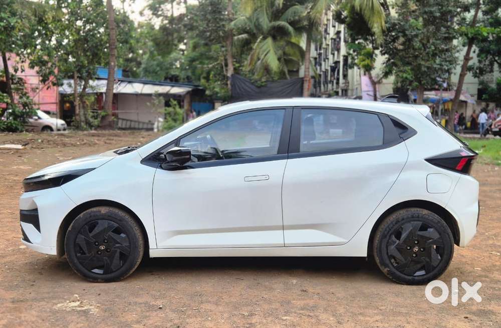 Tata Altroz Creative S, 2025, Cng & Hybrids