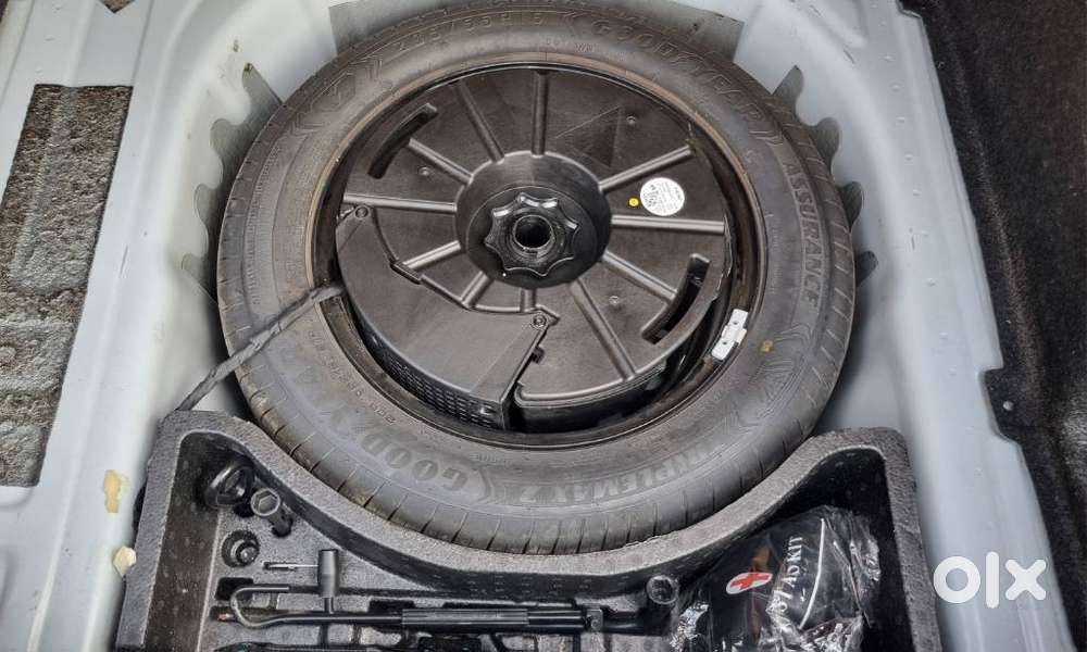 Skoda Slavia 1.0 Tsi Style At, 2022, Petrol