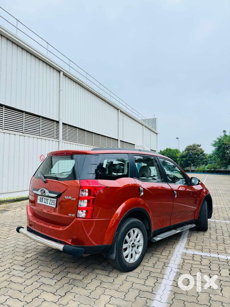 Mahindra Xuv500 2.2 W10, 2015, Petrol