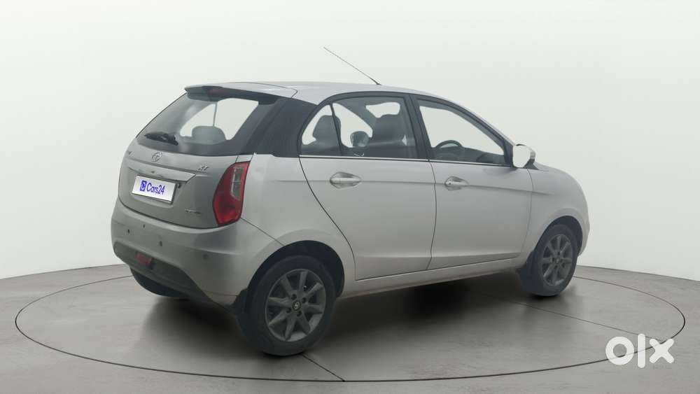 Tata Bolt Revotron Xt, 2015, Petrol