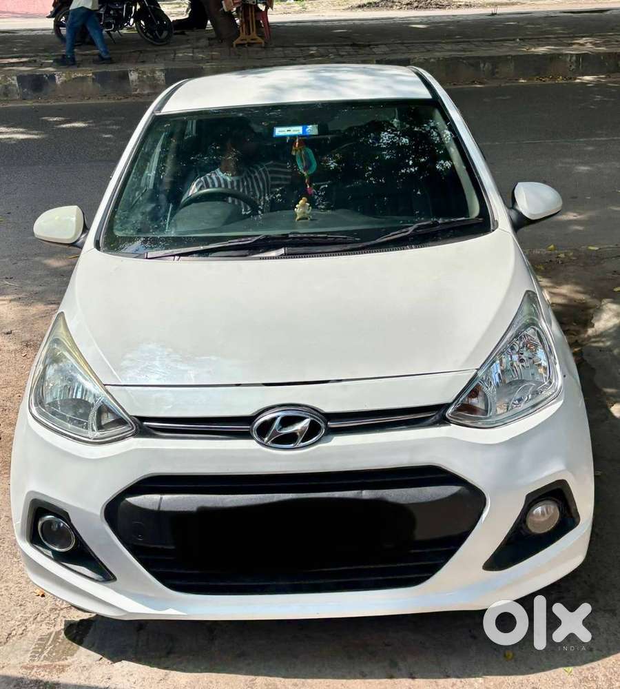Hyundai Grand I10 Magna | 2015 | 2nd Owner | Lko Registered | Petrol
