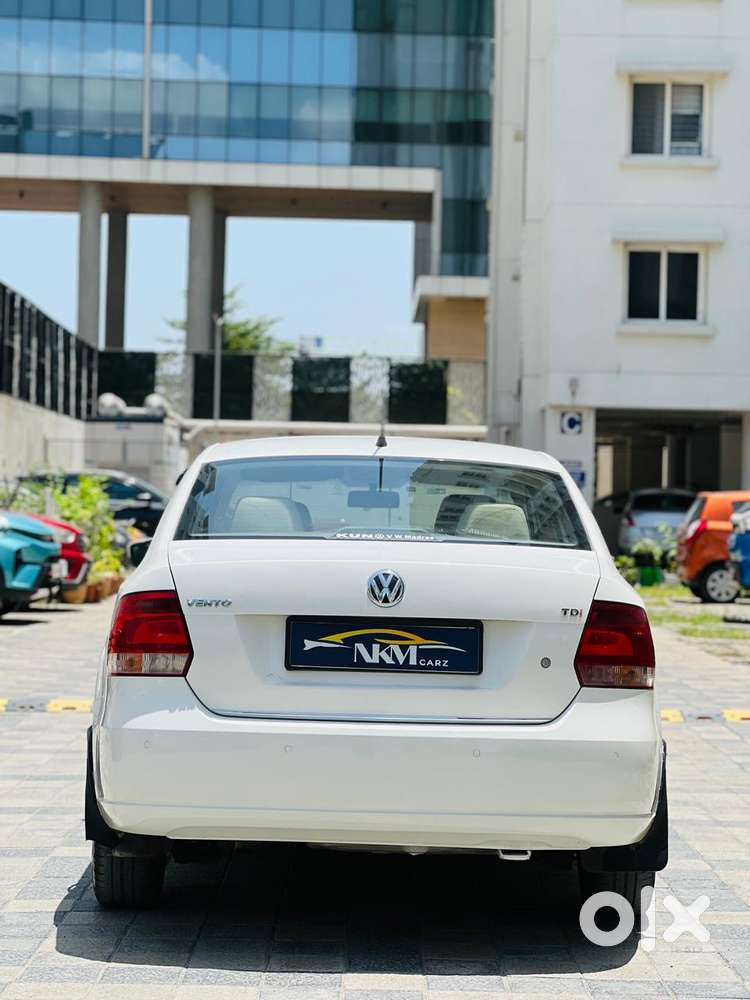 Volkswagen Vento [ ] 1.6 Highline Plus, 2015, Diesel