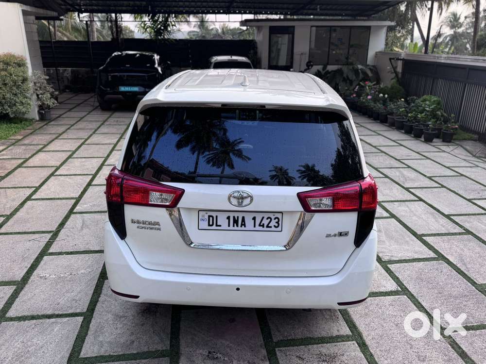 Toyota Innova Crysta 2.4 G Mt, 2017, Diesel