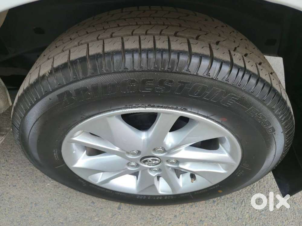 Toyota Innova Crysta 2.4 G Mt 8s, 2016, Diesel