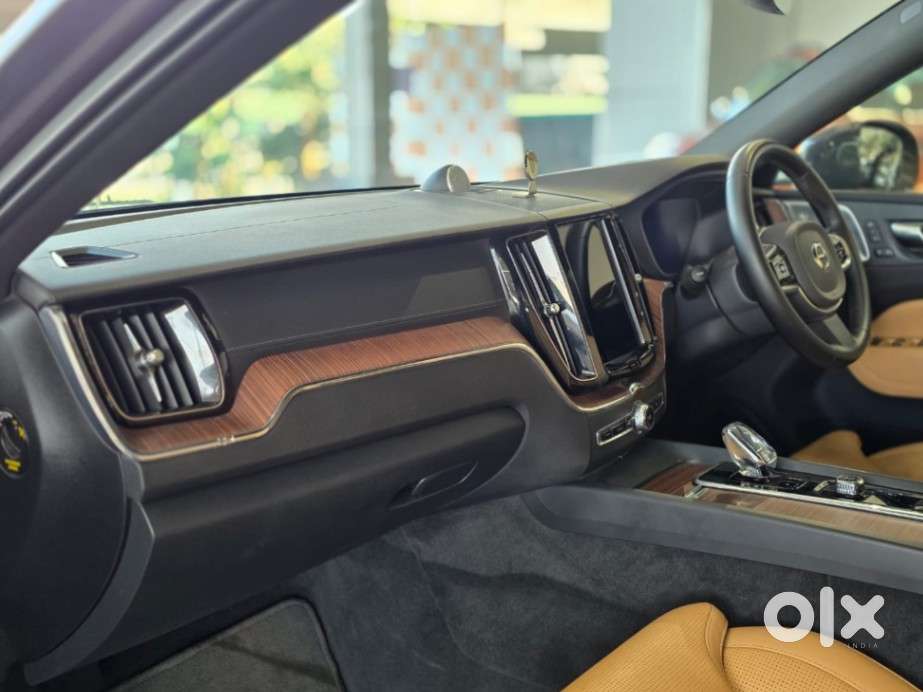 Volvo Xc60 2.0 B5 Ultimate, 2025, Petrol