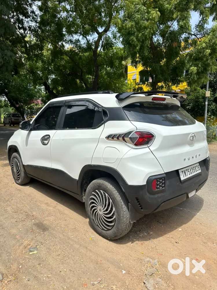 Tata Punch Rhythm 2023 Petrol