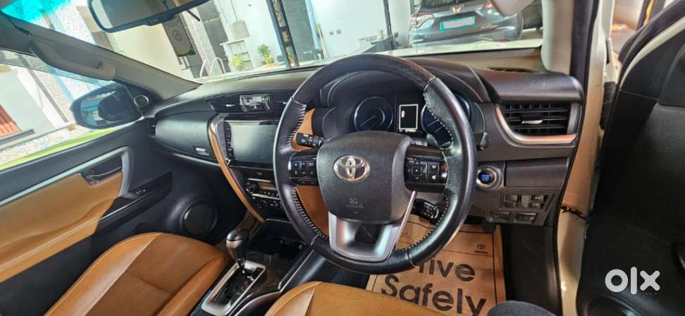 Toyota Fortuner 4x2 At 2.8 Diesel, 2022, Diesel