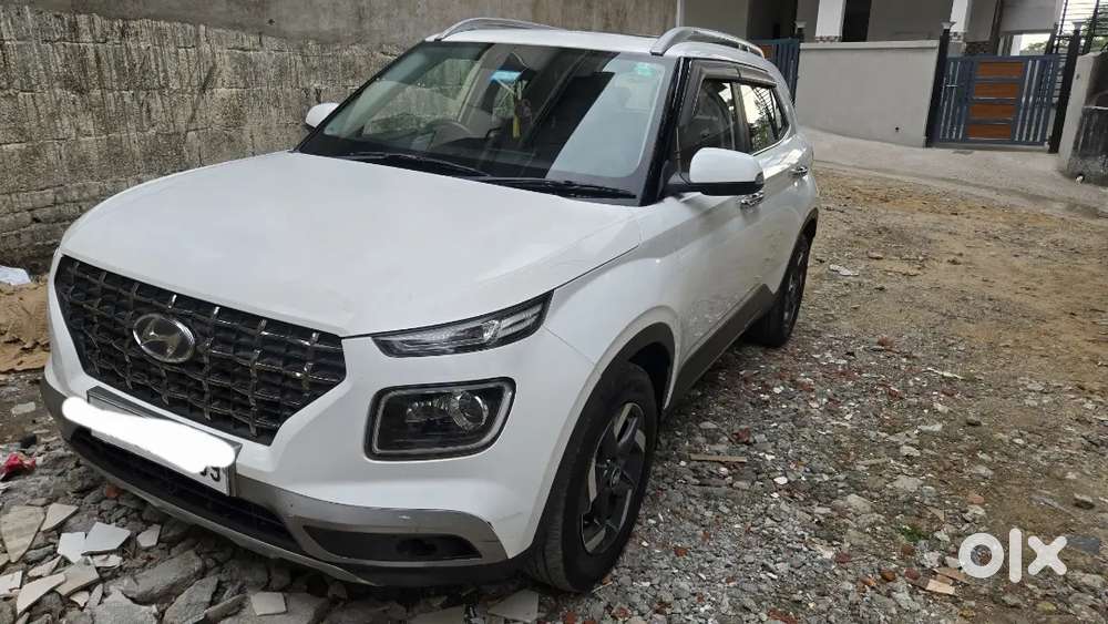 Hyundai Venue 2020 Diesel Well Maintained