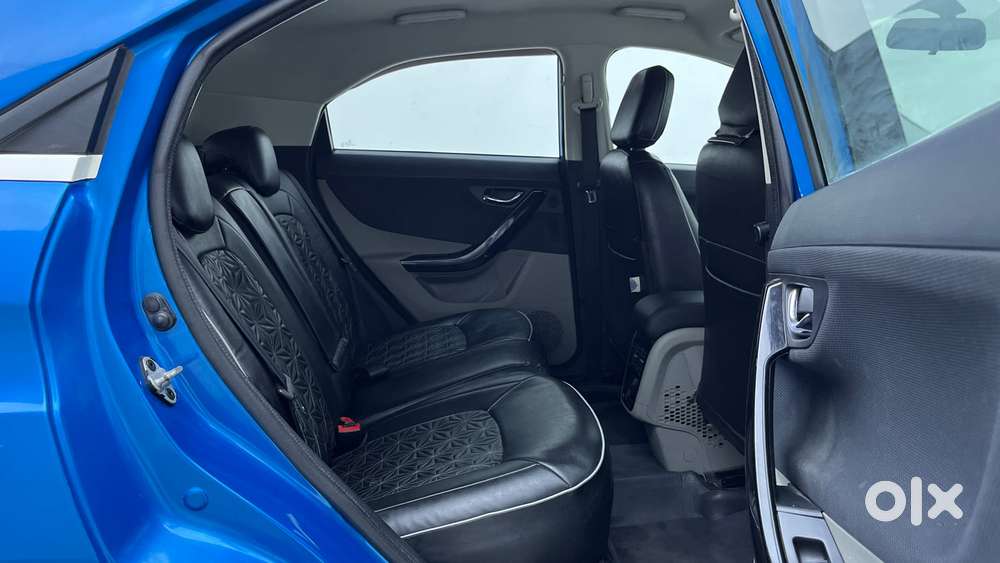 Tata Nexon 1.2 Revotron Xza Plus (l), 2019, Petrol