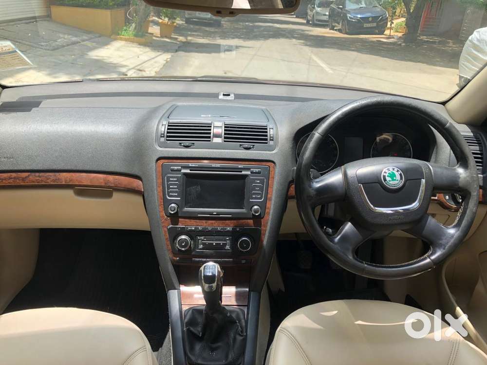 Skoda Laura Elegance 2.0 Tdi Cr Mt, 2013, Diesel