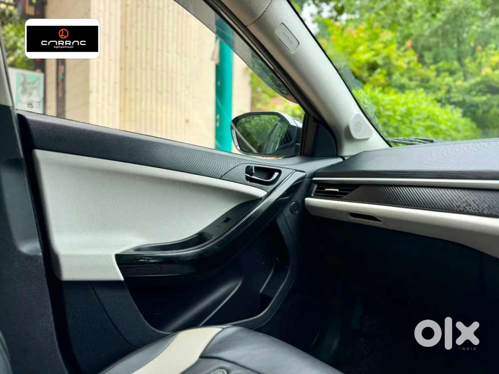 Tata Nexon, 2025, Petrol