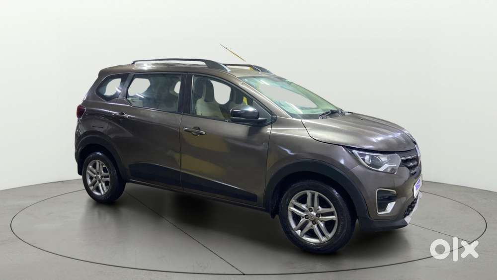 Renault Triber Rxz, 2022, Petrol