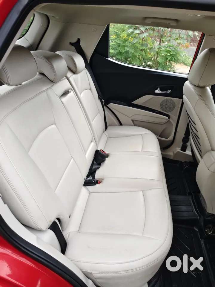 Mahindra Xuv300 W8 Diesel, 2022, Diesel