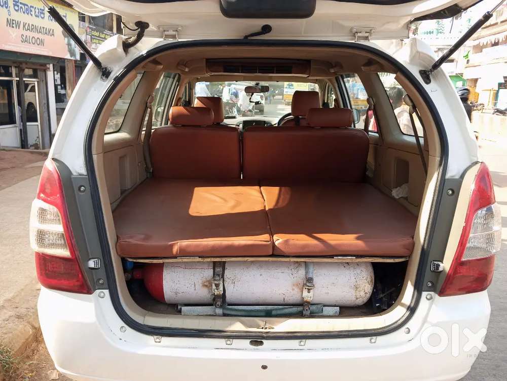 Innova Cng+petrol For Sale