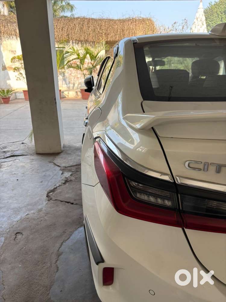 Honda City Zx 2022 Petrol Well Maintained