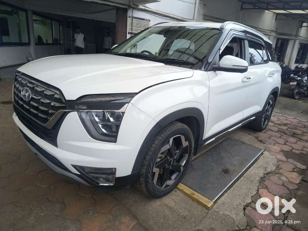 Hyundai Alcazar Petrol 2023 Platinum