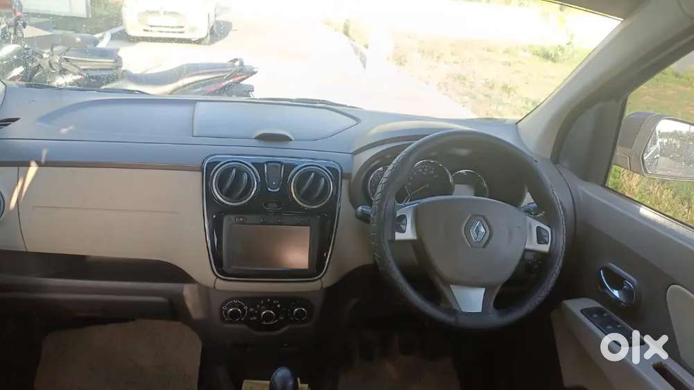 Renault Lodgy 2017 Diesel 110000 Km Driven