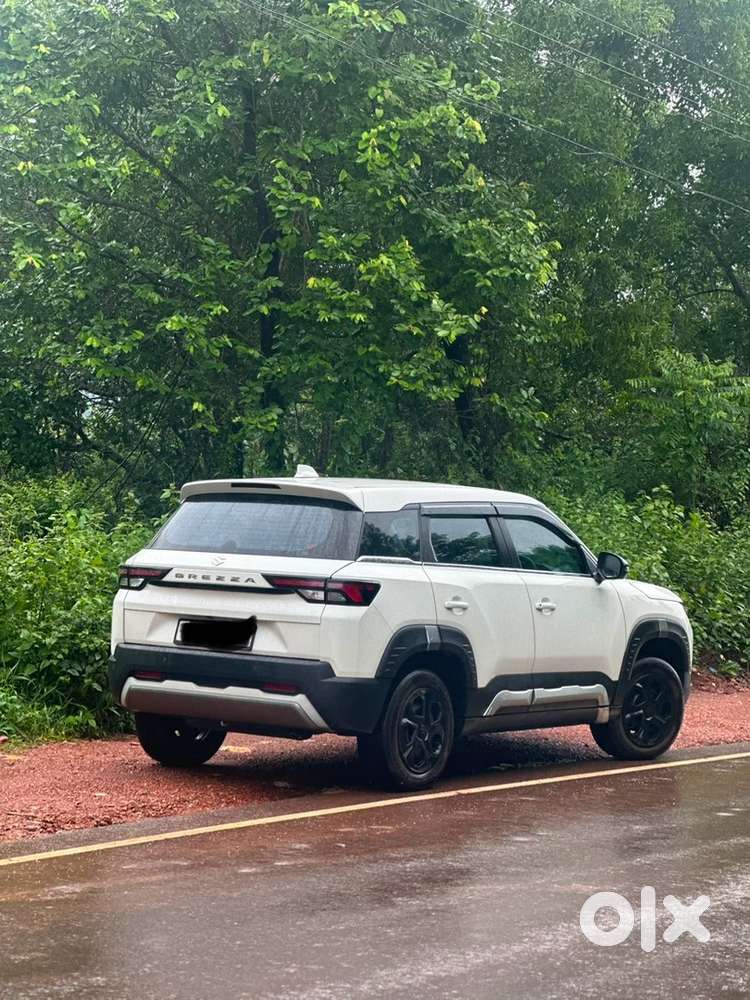 Maruti Suzuki Brezza Petrol 2024
