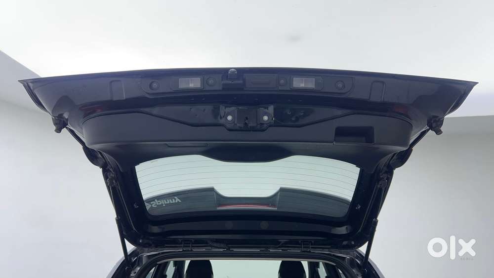 Nissan Magnite 1.0 Xv, 2023, Petrol