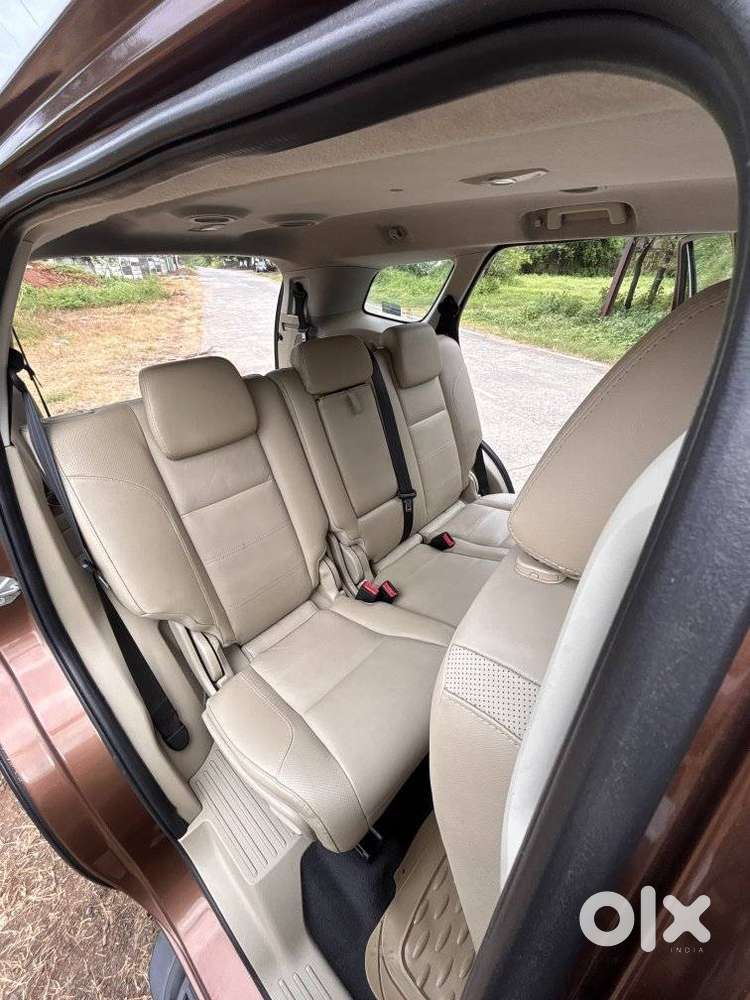 Ford Endeavour 2.2 Trend At 4x2, 2016, Diesel