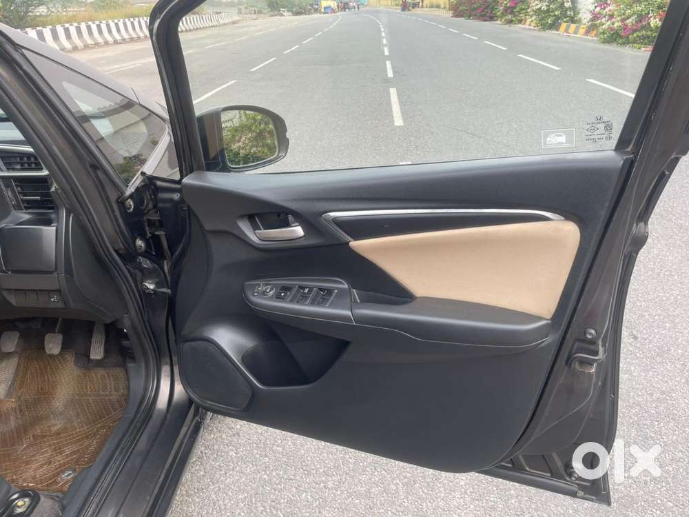 Honda Jazz V Mt Privilege, 2016, Petrol