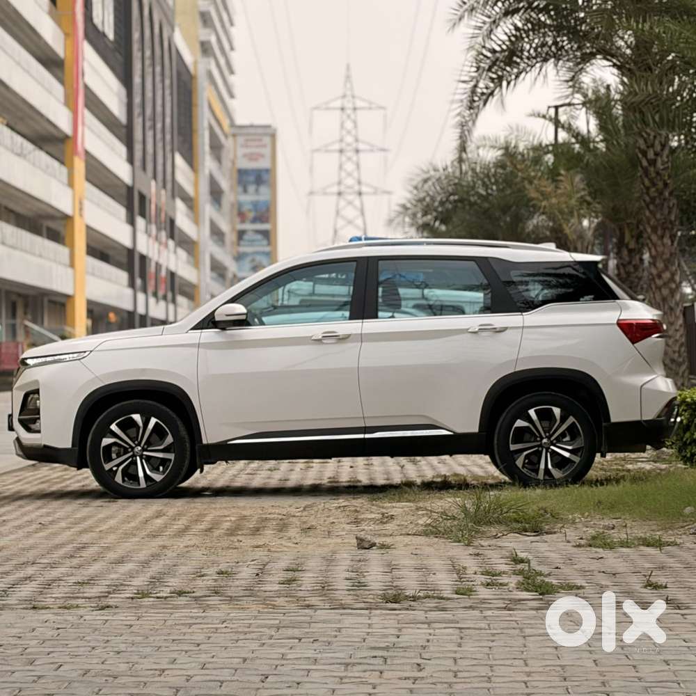 Mg Hector Plus Sharp Pro 1.5 Turbo Petrol Cvt 7 Str, 2024, Petrol