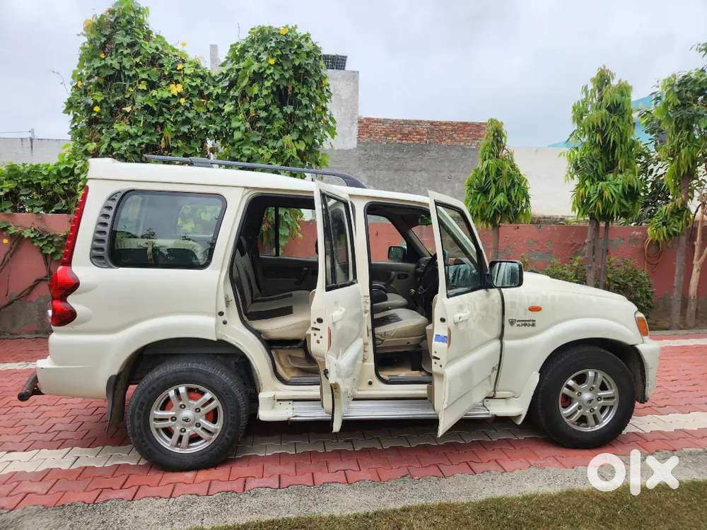 Mahindra Scorpio Sle 2013 Diesel Manual