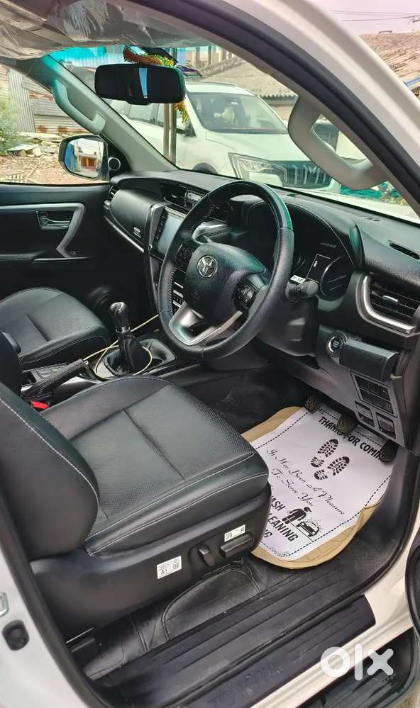 Toyota Fortuner 4*2 Mt 2024 Diesel 30000 Km Driven