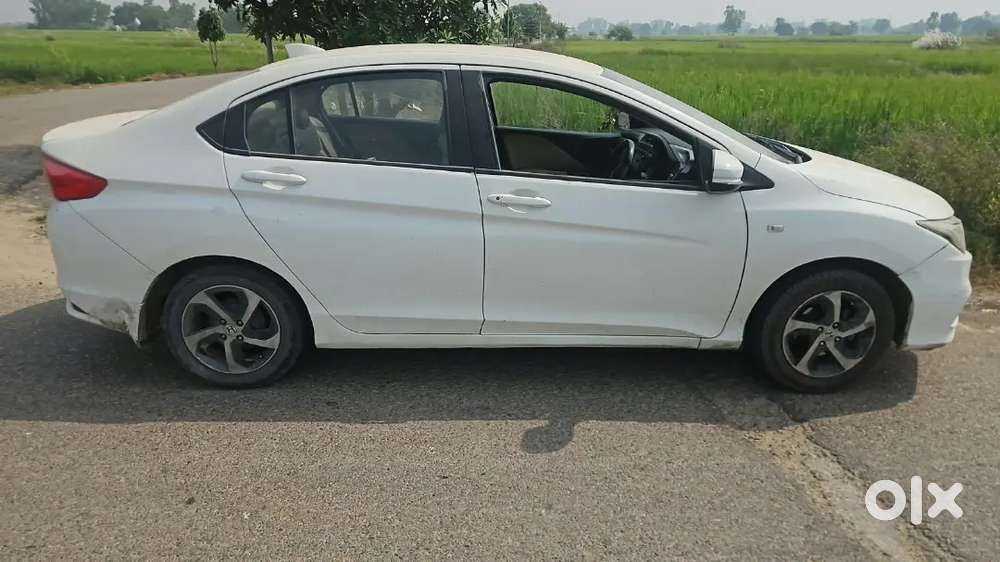 Honda City Sv Mt 2016 Fresh Tyres Insurance Till October 2027