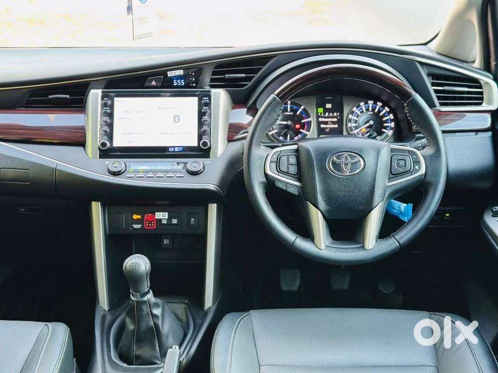 Toyota Innova Crysta [2020-ongoing] 2.4 Zx 7 Str, 2025, Diesel