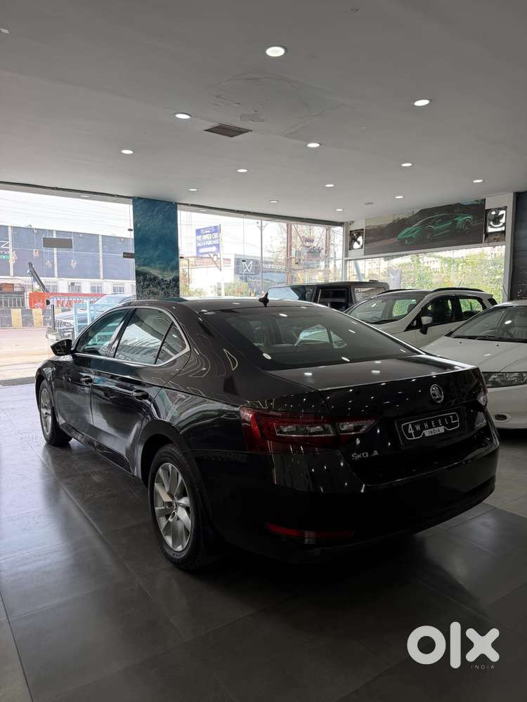 Skoda Superb Lk 2.0 Tdi At, 2016, Diesel