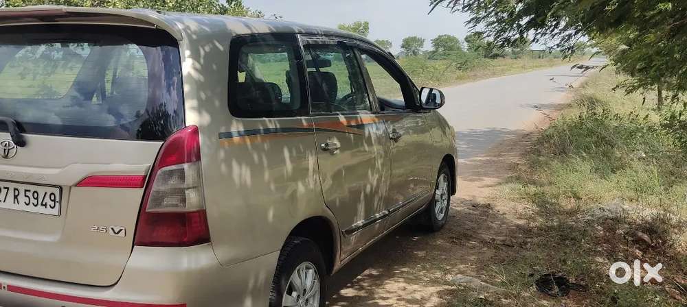 2009 Toyota Innova 2.5 V Diesel 8 Seater, Well Maintained