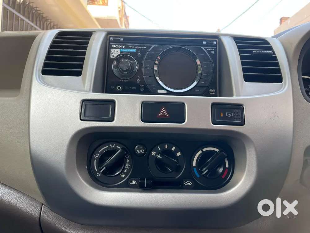 Maruti Suzuki Zen Estilo 2011