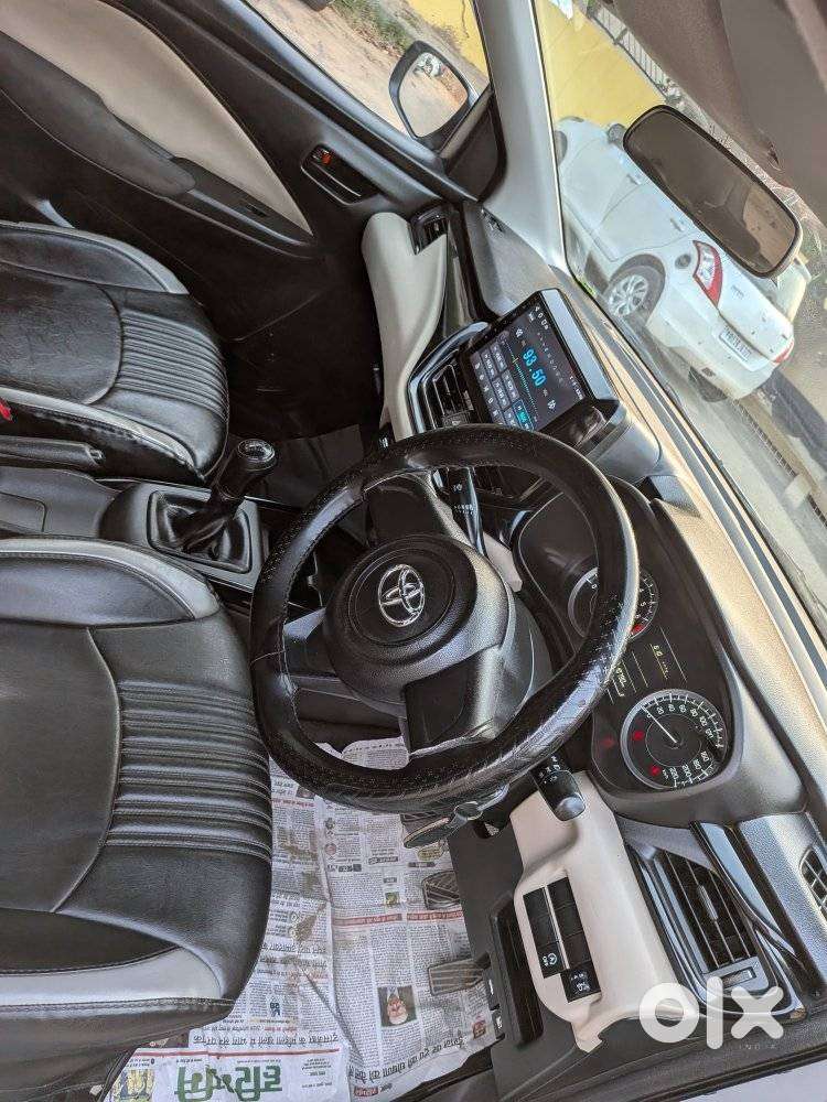 Toyota Glanza 1.2 E, 2023, Petrol