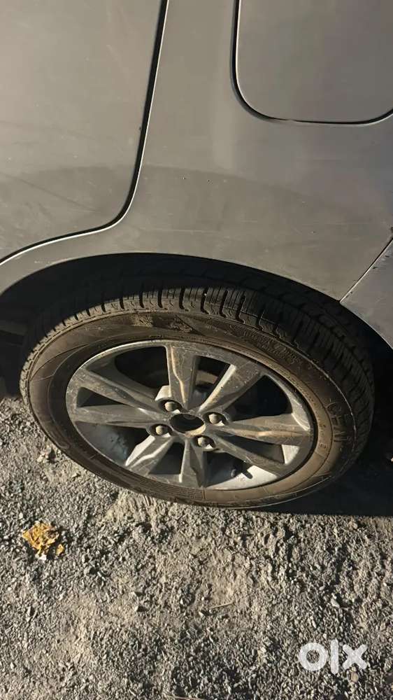 Low Mentinance Car