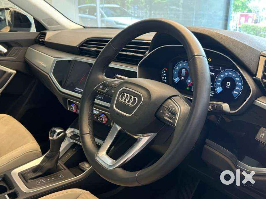 Audi Q3 40 Tfsi Premium Plus, 2025, Petrol